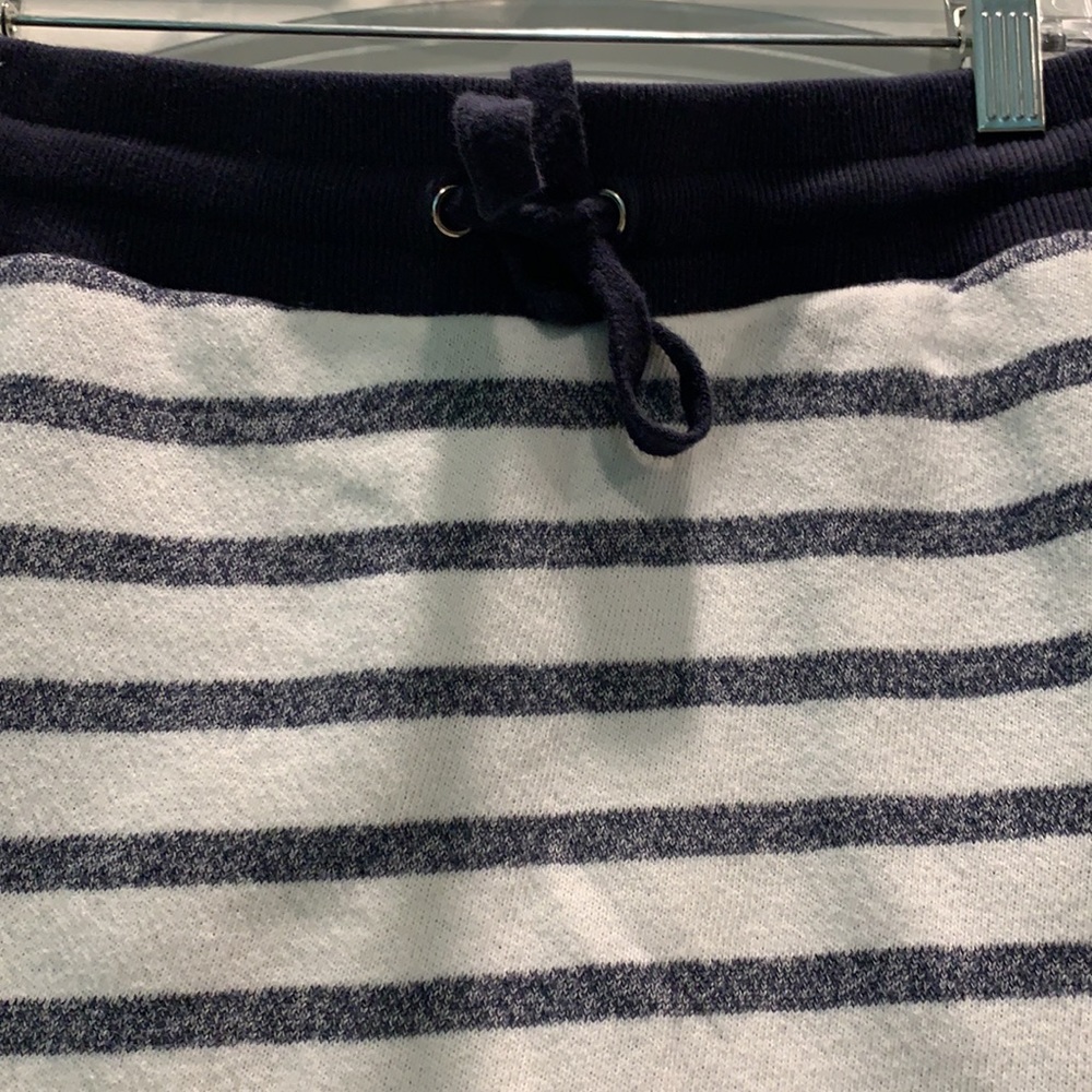 JONES NEW YORK SIZE S SUPER CUTE & NEW SKORT - Picture 2 of 9